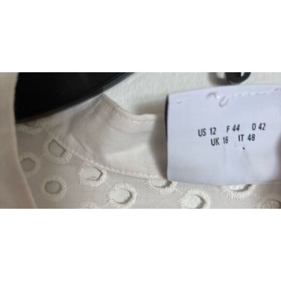 AKRIS PUNTO
White Cotton Eyelet Long Sleeve Dress Size 12 - Picture 8 of 9